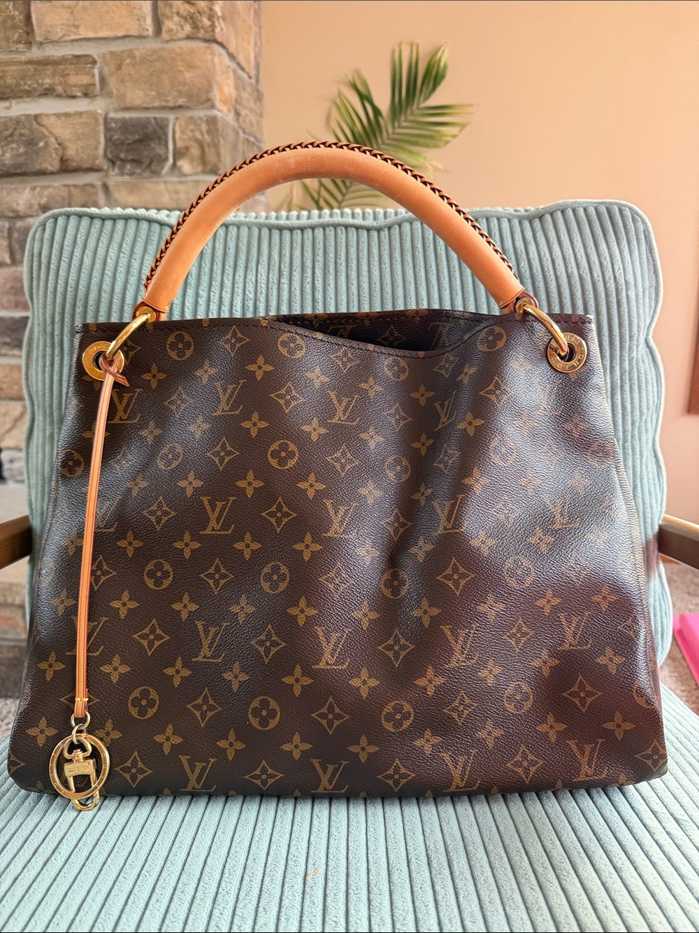 Louis Vuitton Monogram Artsy